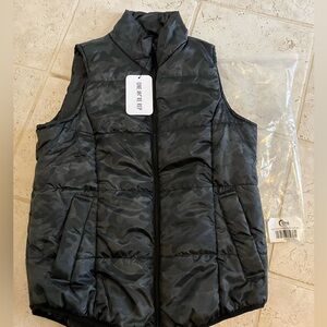 ZYIA Gray Camo Puffy Vest